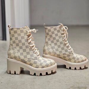 Checkered Platform Lace-Up Ankle Boots With Chunky Lug Soles - Beige & Cream - W